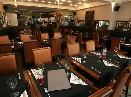 Ambassadeur 3* أوستيند
